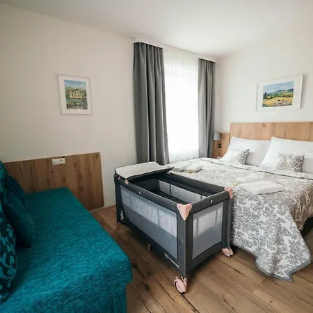 Vila Jachymov Апарт-отель Яхимов